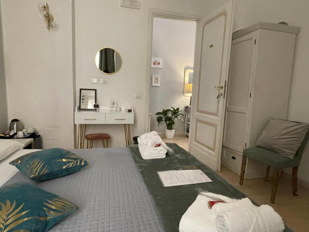 Ad Cavour Luxury Rooms - By Ad Roma Dış mekan fotoğraf